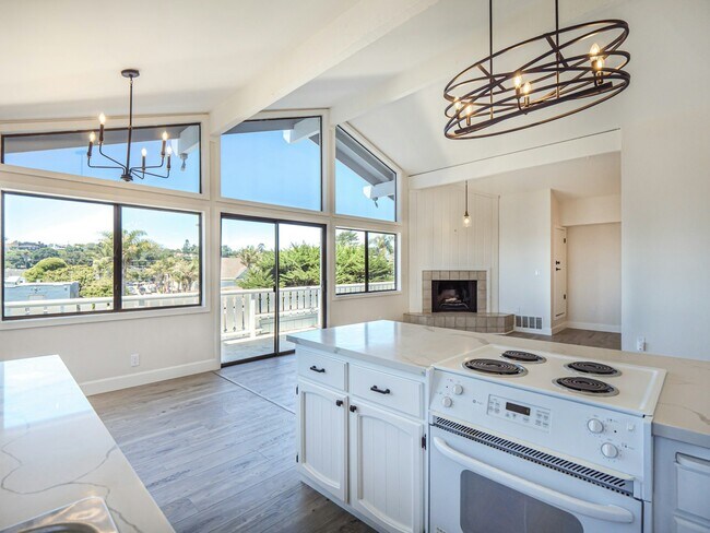 Building Photo - 190 El Camino Medio