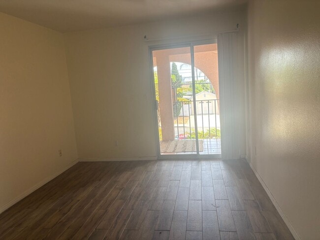 Building Photo - North PB 2 Bedroom 2 Bath Condo in Del Rey Complex For Lease