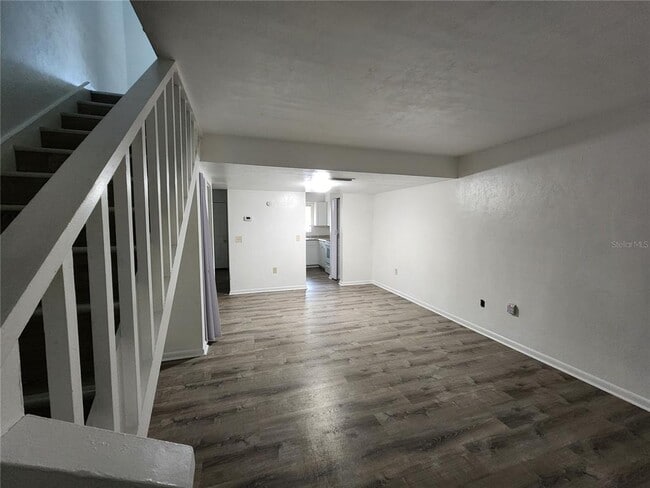 Building Photo - 806 SW 64th Terrace