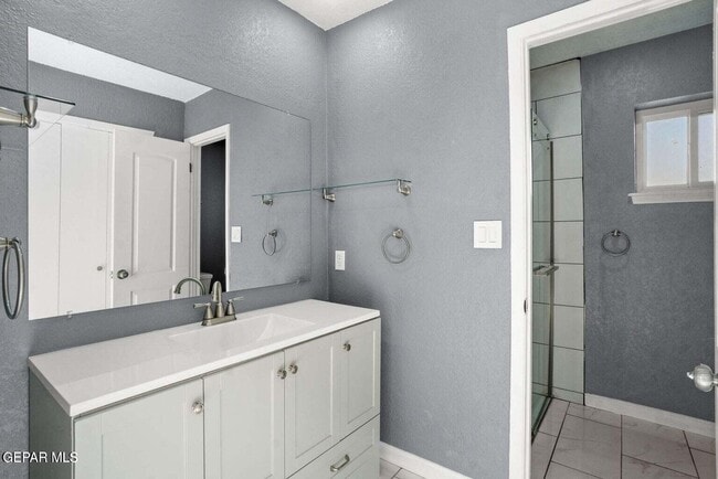 Building Photo - 11200 Warcloud Ave