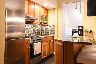 Building Photo - 47 Tileston St