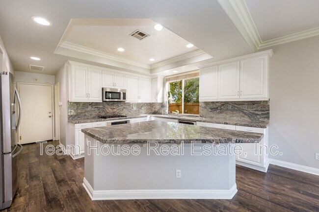 Building Photo - 18210 Shannon Ridge Pl