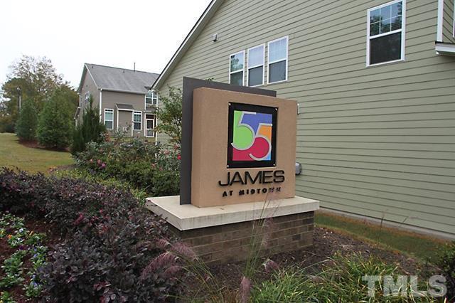 Building Photo - Great Location! 2 Story 3 Bedroom 1 Car-Ga...