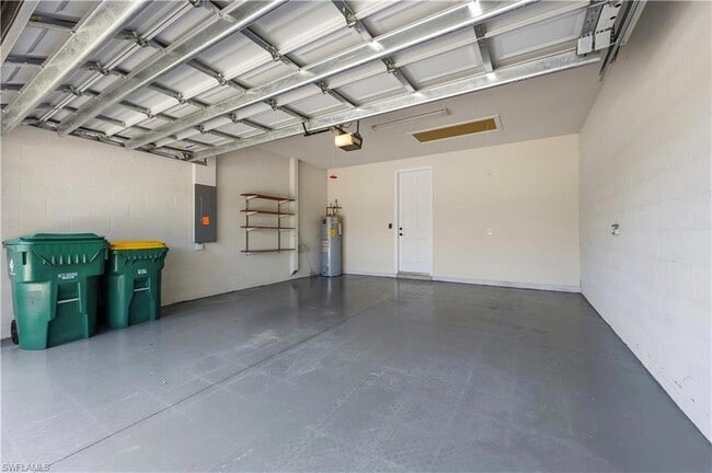 Building Photo - 8010 Helena Ct