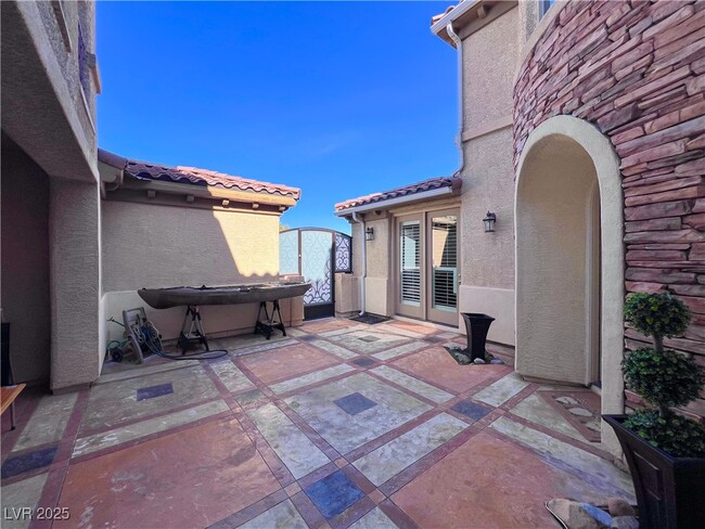 Building Photo - 7868 Arroyo Glen Ct