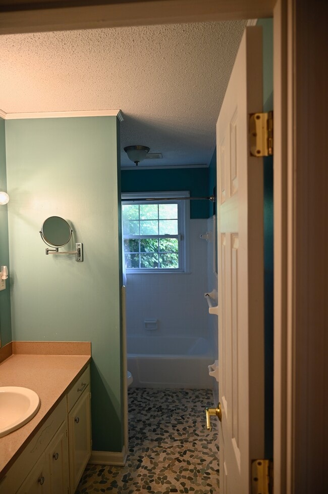 Building Photo - 1265 Penny Cir