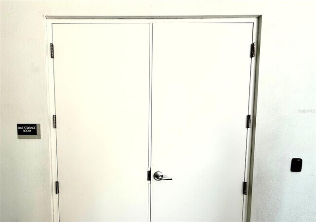 Building Photo - 301 Quay Cmn