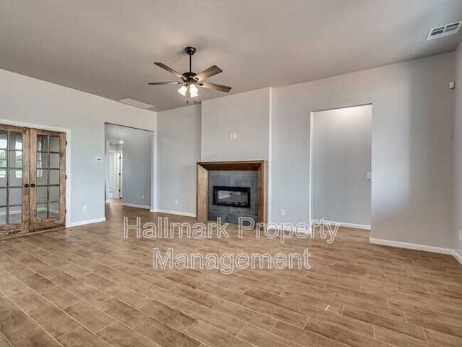 Building Photo - 11704 SW 48th St