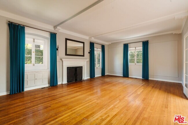 Building Photo - 3008 Motor Ave