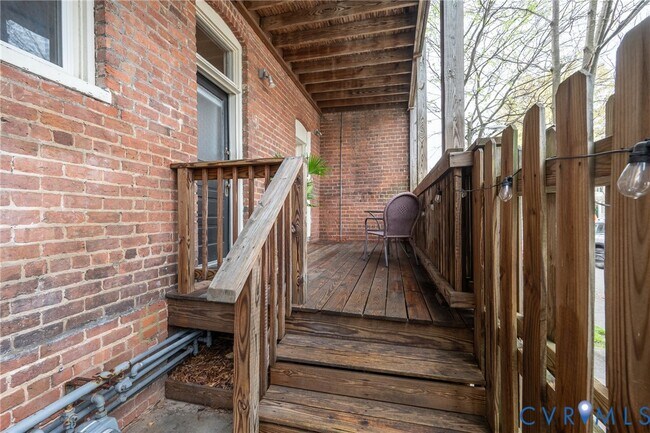Building Photo - 1622 Grove Ave