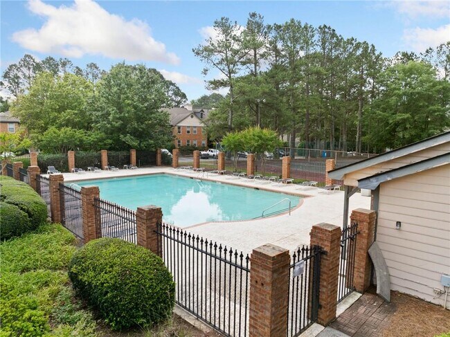 Building Photo - 705 Beaufort Cir