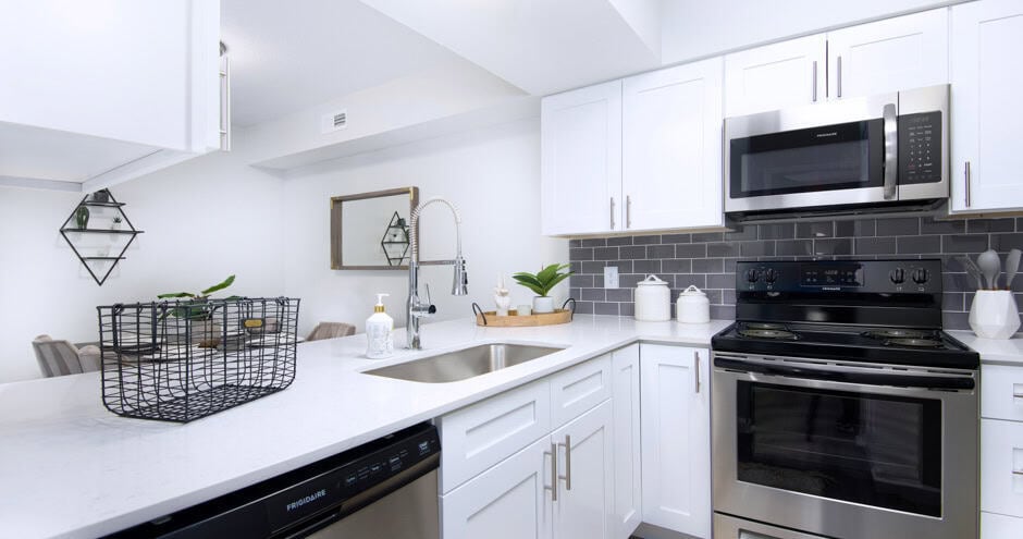 Building Photo - Riverbend Apartments