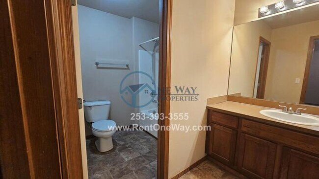 Building Photo - 121 177th St E