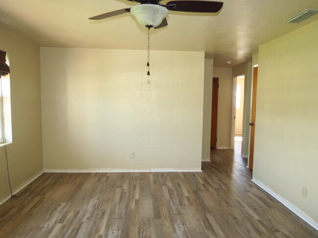 Building Photo - 52 Seacrest Dr
