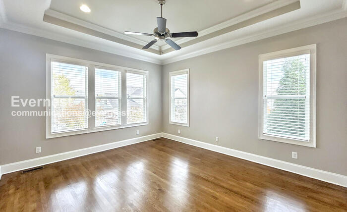 Building Photo - 147 Hobbs Dr