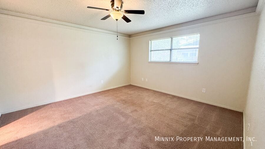 Building Photo - 4427 75th Dr