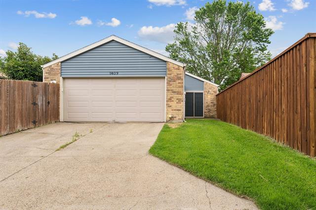 Building Photo - 1409 High Plains Dr