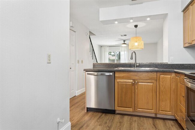 Building Photo - 11325 Stratton Park Dr