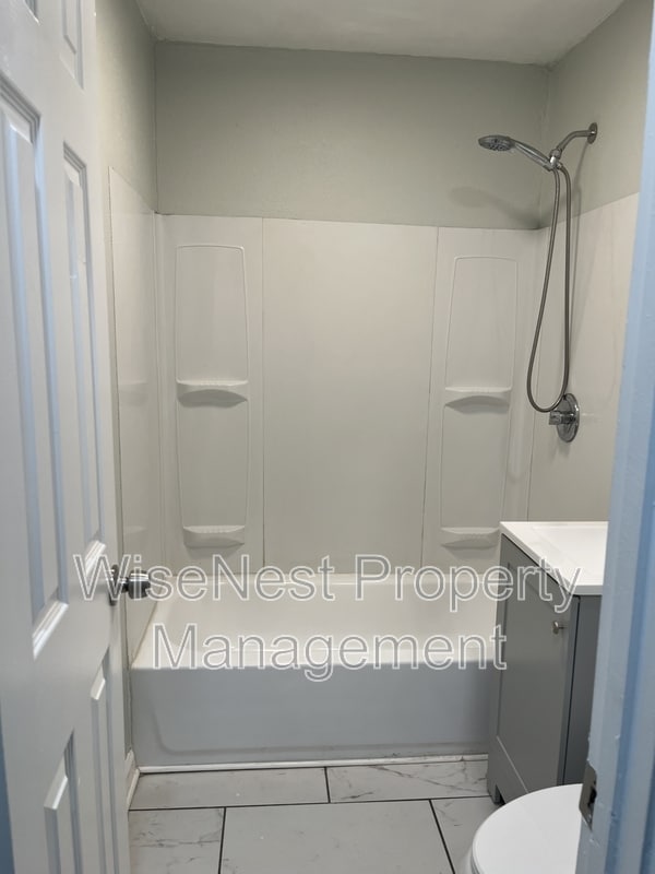 Building Photo - 6656 Bales Ave