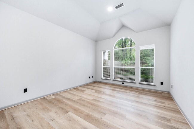 Building Photo - 83 S Spiral Vine Cir