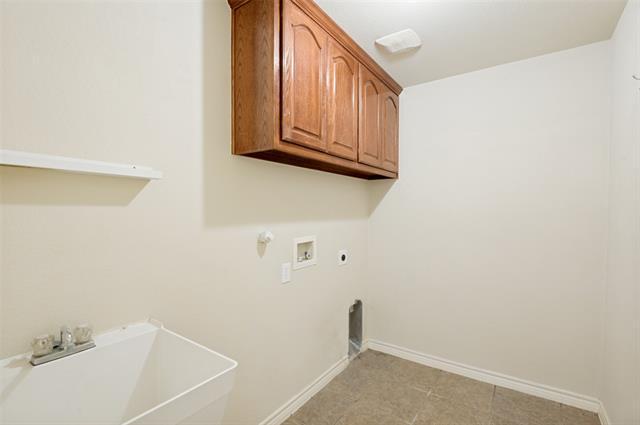 Building Photo - 11800 Pondview Ln
