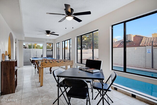 Building Photo - 5431 W Cochise Dr