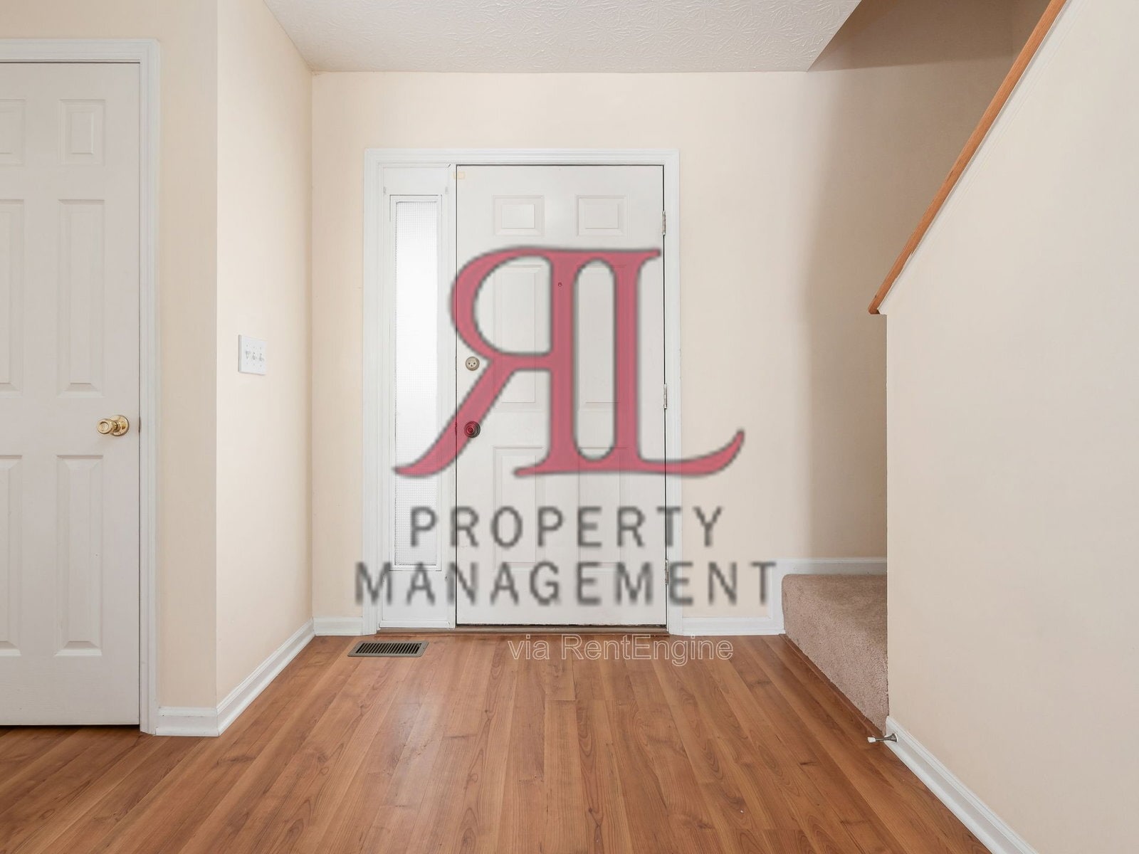 Building Photo - 5567 Hillbrook Dr