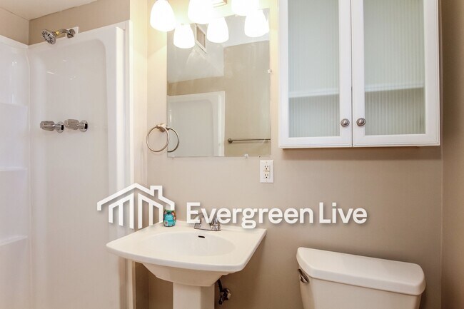 Building Photo - 3308 W Cactus Wren Dr