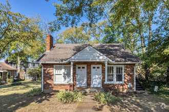 Building Photo - Charming Sylvan Park Shotgun Apartment in ...