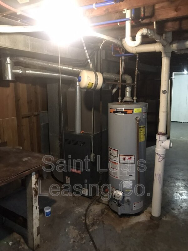 Building Photo - 370 St Edward Ln