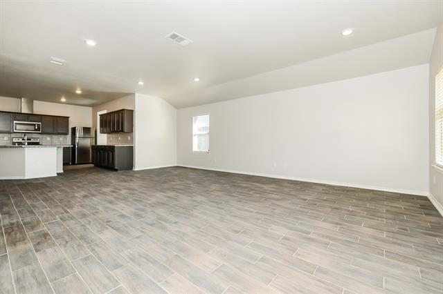 Building Photo - 726 Meadow Creek Ln