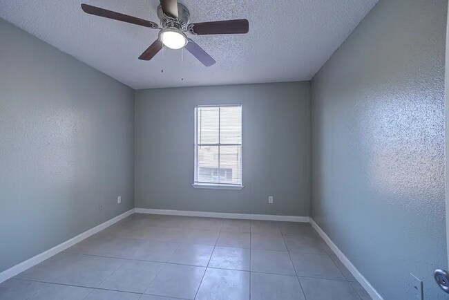 Building Photo - Step Into Style – Upscale Living Starts Now!