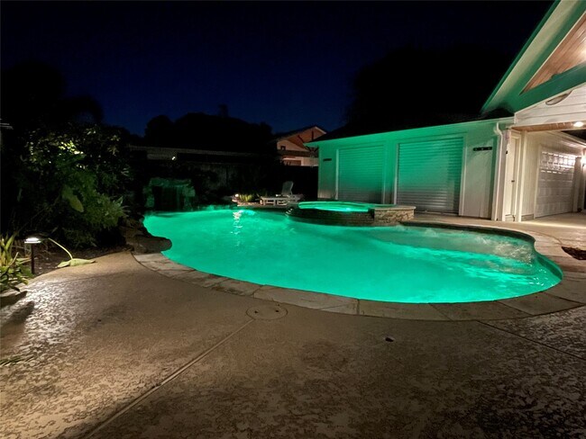 Building Photo - 2370 Calypso Ln