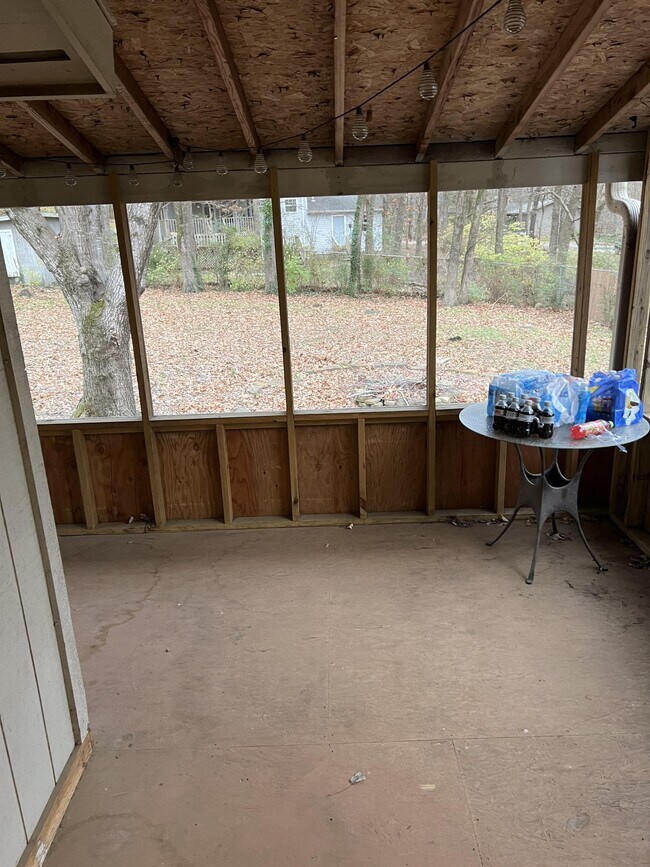 Building Photo - 1837 W Ora Dr