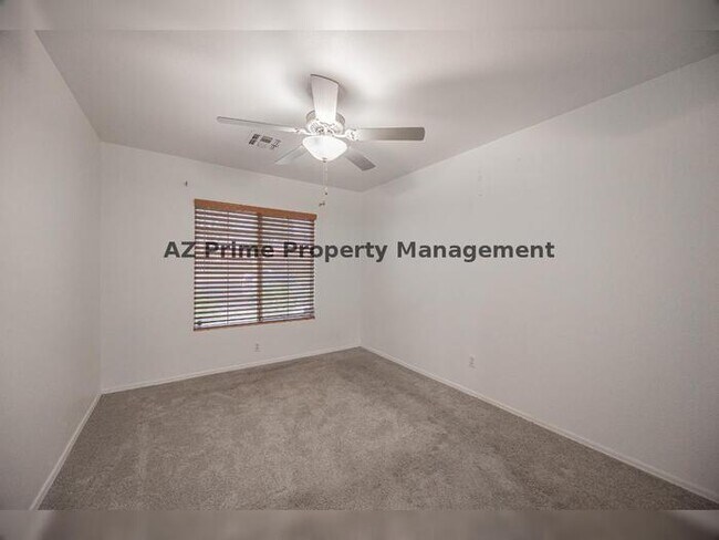Building Photo - 11595 W Holly St