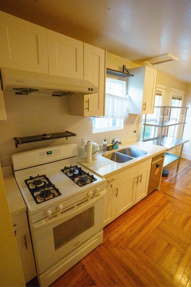 Building Photo - 5814 Martin Luther King Jr Way