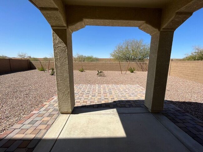 Building Photo - Mission Royal Resort Living Community! 5bd 3ba! Golf Course & Water Park!