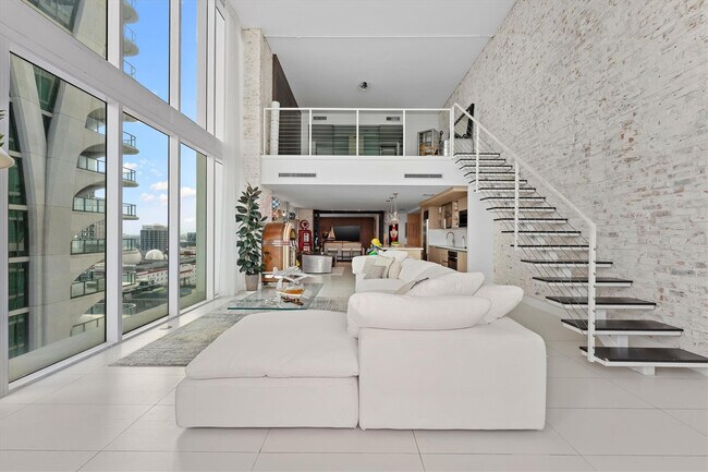 Building Photo - 1040 Biscayne Blvd