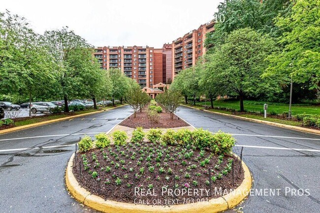 Building Photo - 2230 George C Marshall Dr