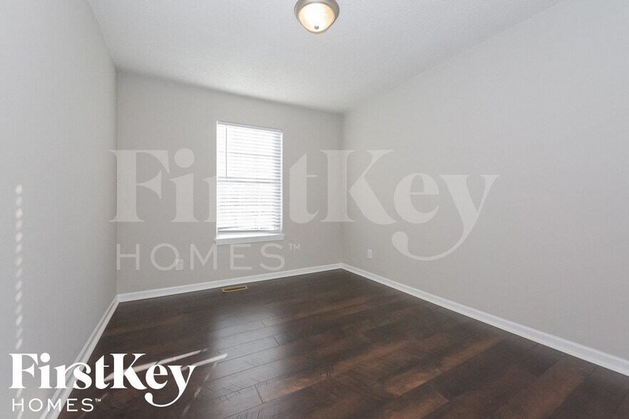 Building Photo - 17534 W 111th Terrace