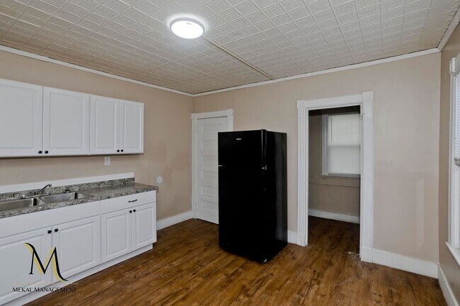 Building Photo - 54-56 Clantoy Street