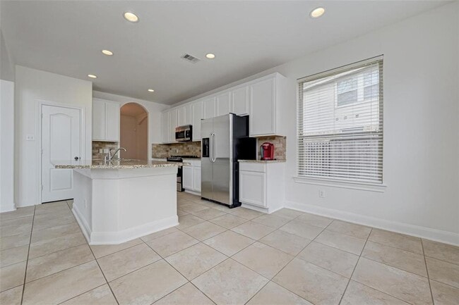 Building Photo - 71 N Rocky Point Cir