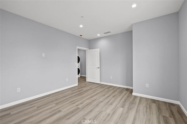 Building Photo - 15836 Eccles St