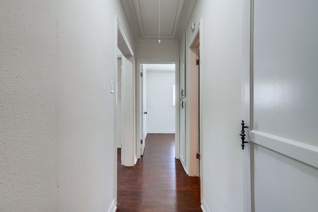 Building Photo - 4445 Marine