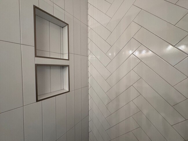 Building Photo - 4 bedrooms - 3 full baths - Brand New