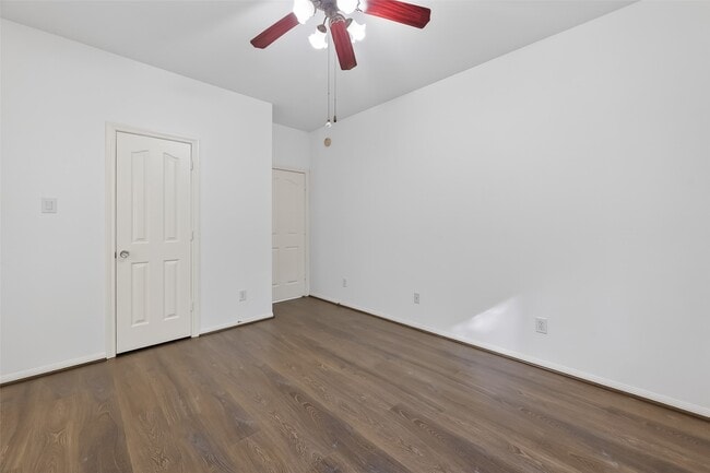 Building Photo - 3839 Lakeridge Canyon Dr