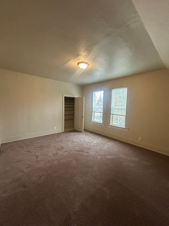 Building Photo - (488) 15th Street Apartments - 1 Bedroom / 1 Bathroom