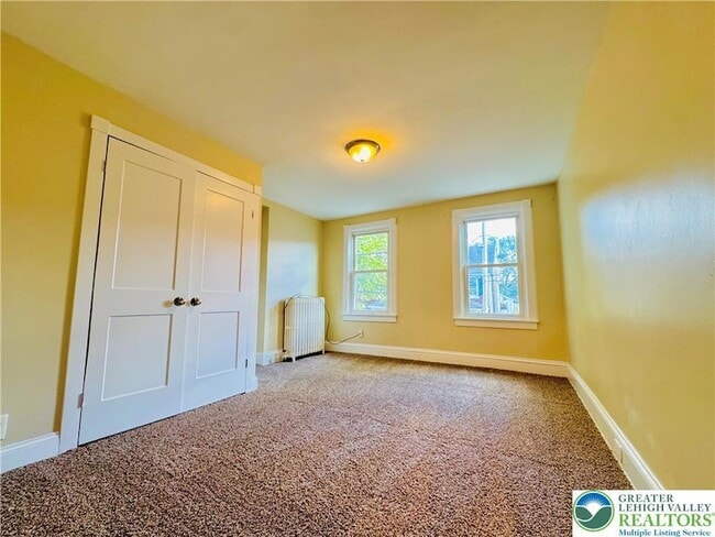 Building Photo - 2429 Forest St
