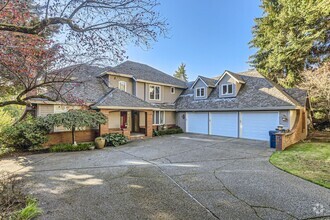 Building Photo - 3bd/2.75ba Woodinville Home