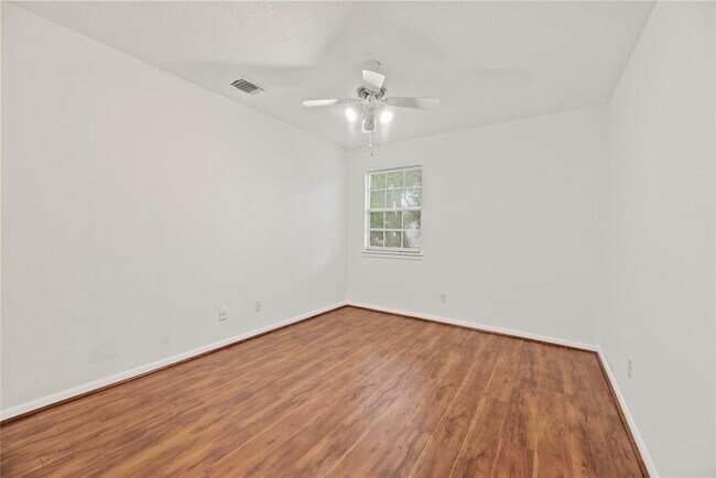 Building Photo - 20231 Brondesbury Dr